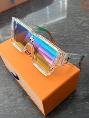Louis Vuitton Clear Frame cyclone Sunglasses - multicolored Gradient Lenses